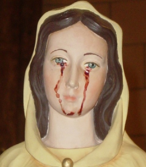 O statuie a Fecioarei Maria a „plâns” în Israel