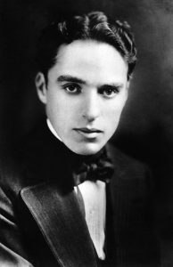 800px-Charlie_Chaplin_in_unknown_year