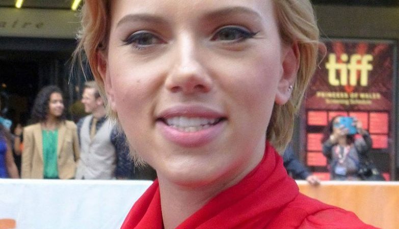 Scarlett_Johansson_(29479903050)