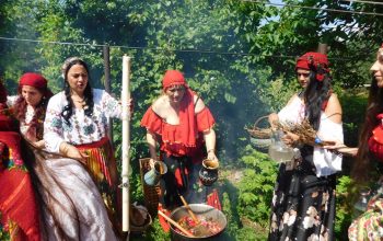 Vrăjitoarele din București la un ritual de zi
